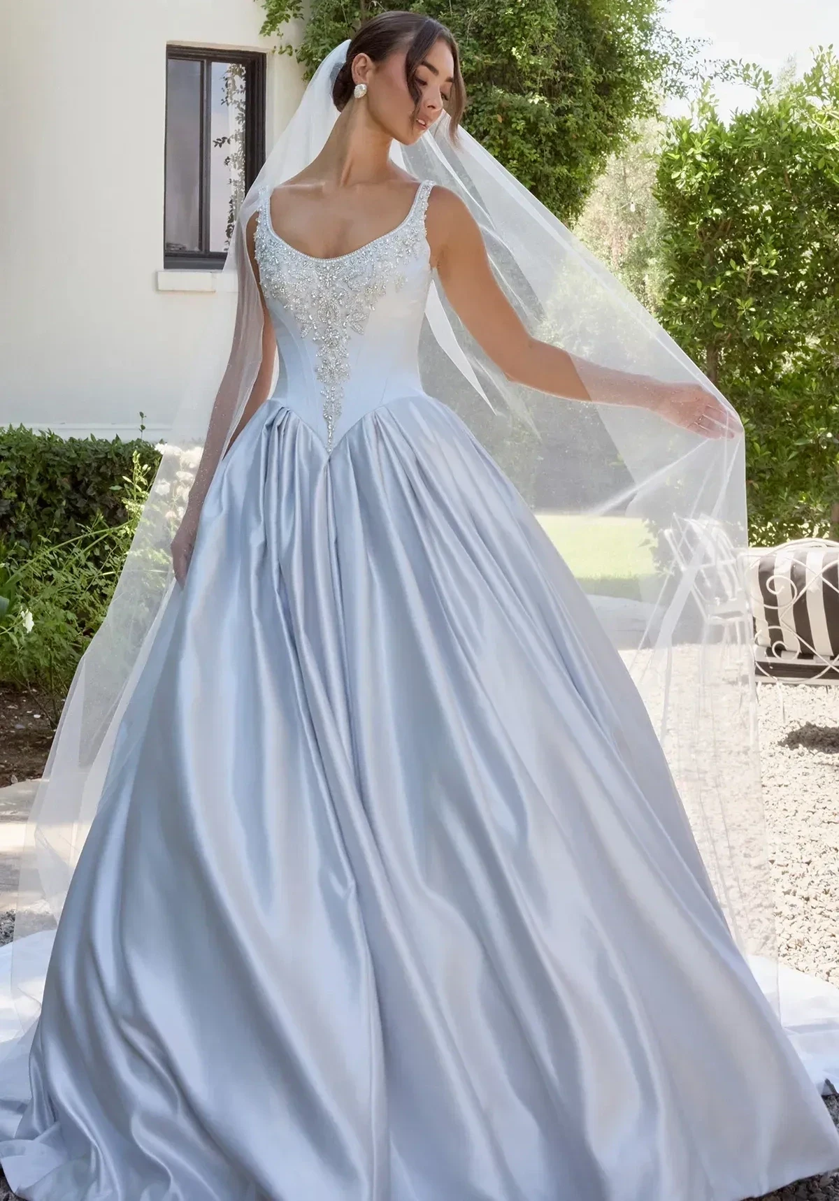 Photo of Model wearing a Fantastic Finds Bridal Dress