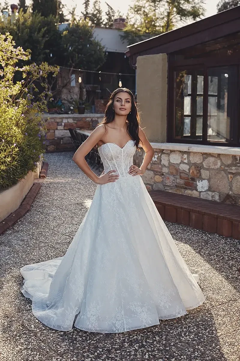 fantastic finds bridesmaid dresses Prom and Bridal Shop in Lansing, MI