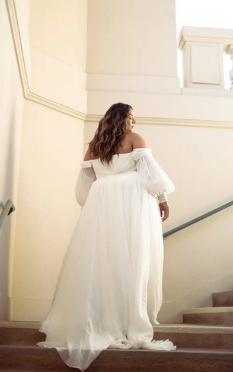 Essense of Australia Plus Size Style #D3636 #2 thumbnail