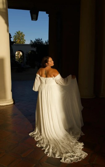 Essense of Australia Plus Size Style #D3636 #1 thumbnail