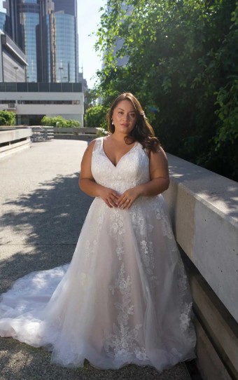 Essense of Australia Plus Size Style #D3654 #0 default thumbnail