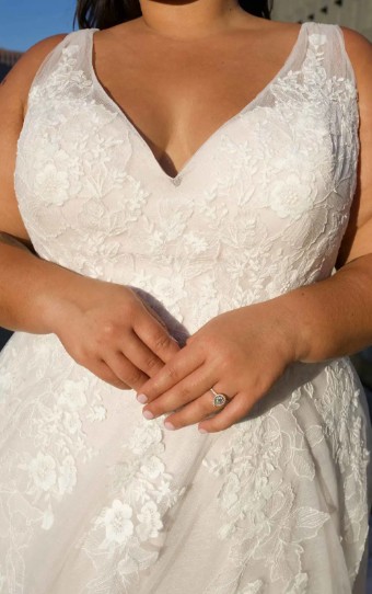 Essense of Australia Plus Size Style #D3654 #2 thumbnail
