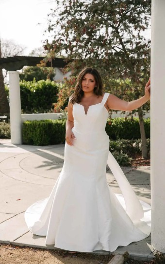 Essense of Australia Plus Size Style #D3582 #4 thumbnail