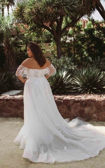 Essense of Australia Plus Size Style #D3529 #1 thumbnail