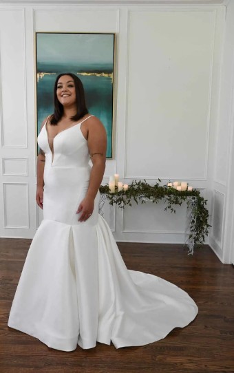 Essense of Australia Plus Size Style #D3223 #1 thumbnail