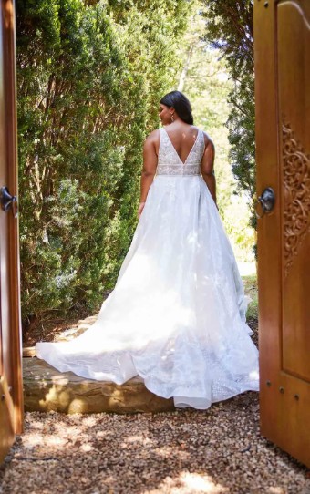 Essense of Australia Plus Size Style #D3445 #1 thumbnail