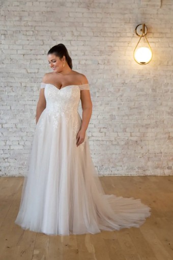 Stella York Plus Size Style #7509 #1 thumbnail