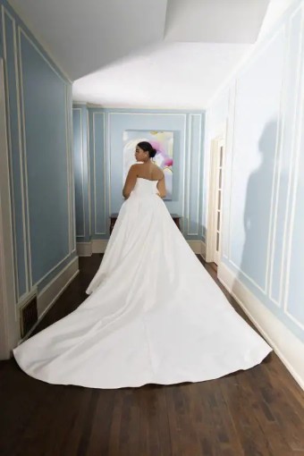 Martina Liana Plus Size Style #1557 #1 thumbnail
